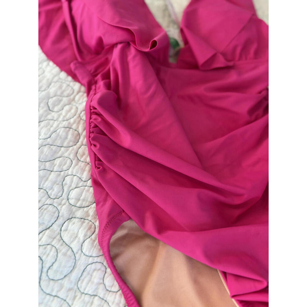 J.Crew Jcrew Women's Hot Pink One-Piece Swimsuit with Ruffle Detail‎ Size 6 - Picture 2 of 5
